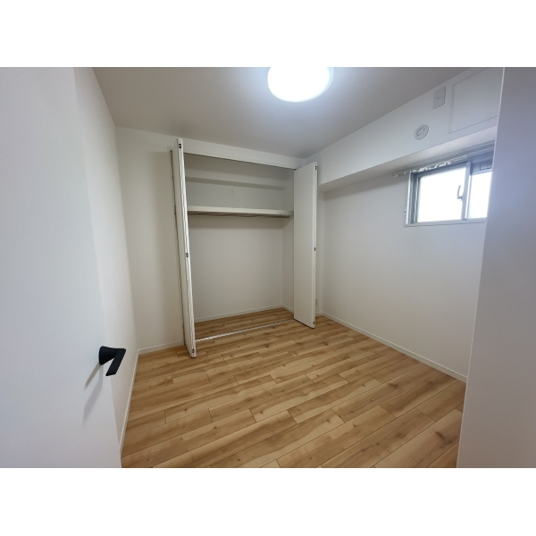 布施ロイヤルハイツ 納戸約4.5帖