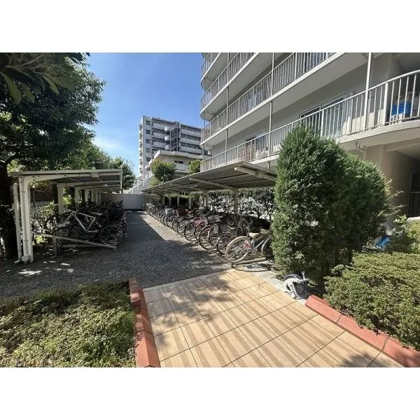仲六郷ハウス 自転車置き場