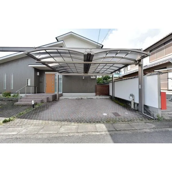京都市西京区大原野西境谷町4丁目 カーポート※駐車場2台駐車可能(サイズ制限有)