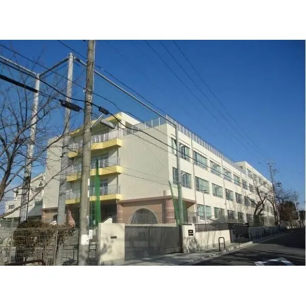 サンクレ-ア富士見台 富士見台小学校 750m