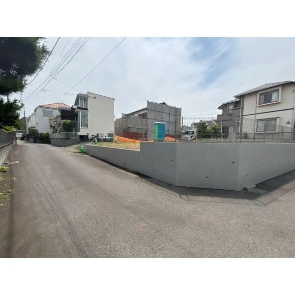 藤沢市辻堂元町4丁目 南東側道路