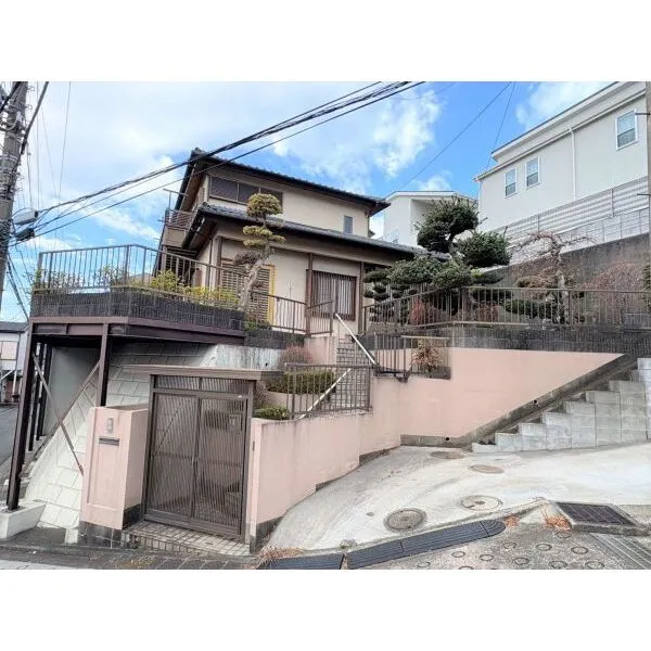 横浜市旭区市沢町 住友林業の注文住宅 全室6帖以上 納戸もあります