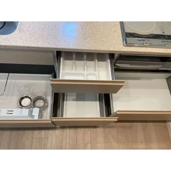 サンフォーリーフタウン桜ノ宮 サンミットコート コンロ下引出し