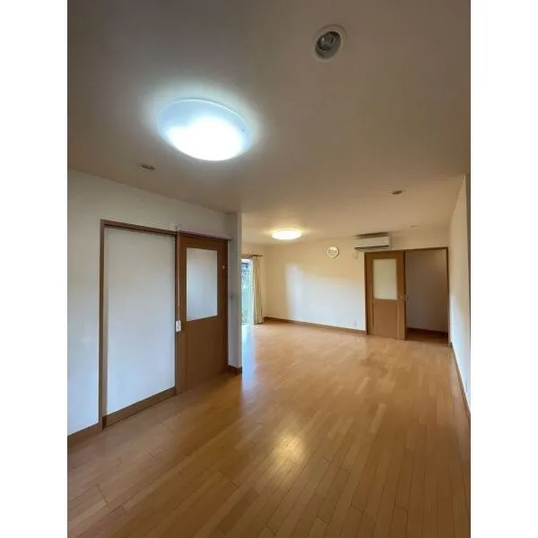 秦野市本町3丁目 リビング