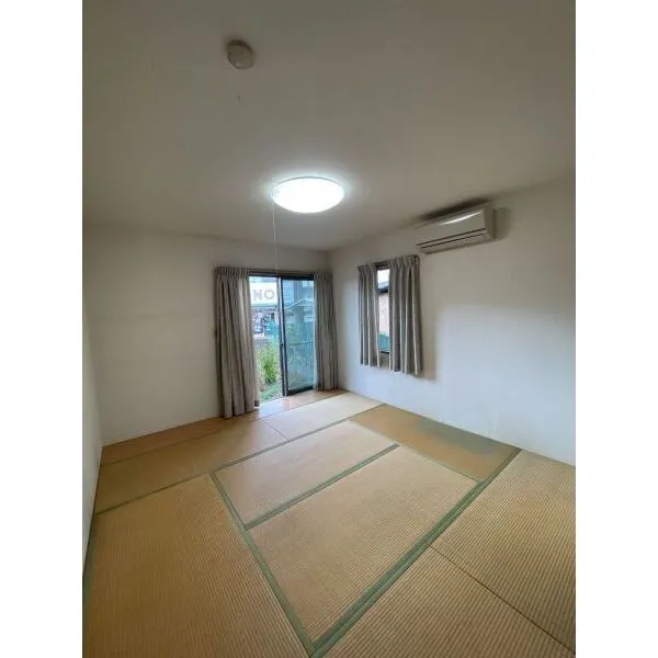 秦野市本町3丁目 1階和室