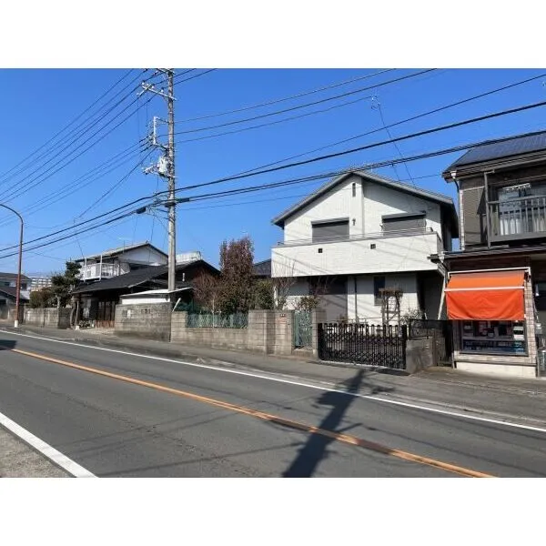 秦野市本町3丁目 前面道路
